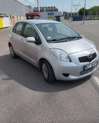 ząbki Toyota Yaris cena 15000 przebieg: 206000, rok produkcji 2006 z Ząbki
